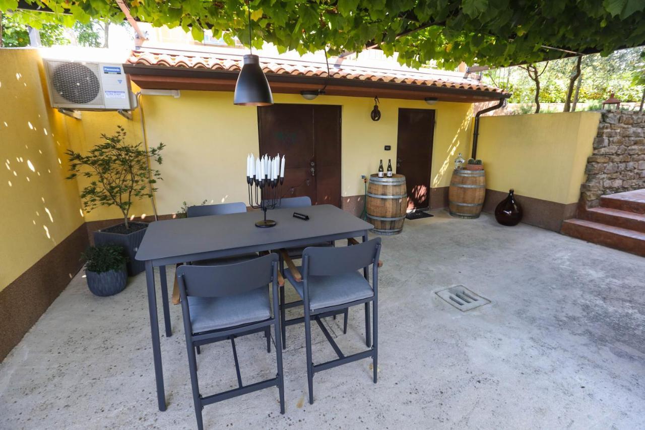 Healthy House Glamping Hotel Koper Exterior photo